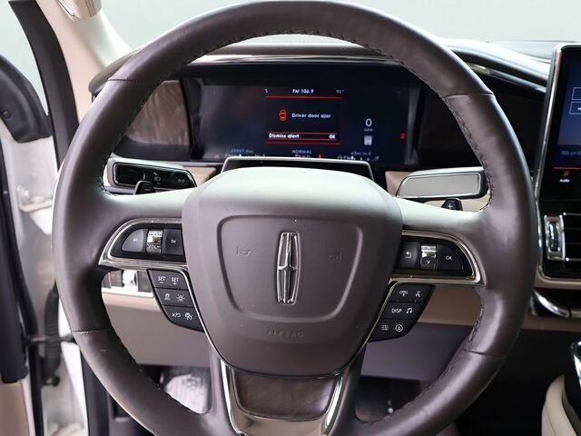 2024 Lincoln Navigator Premiere Oshkosh WI