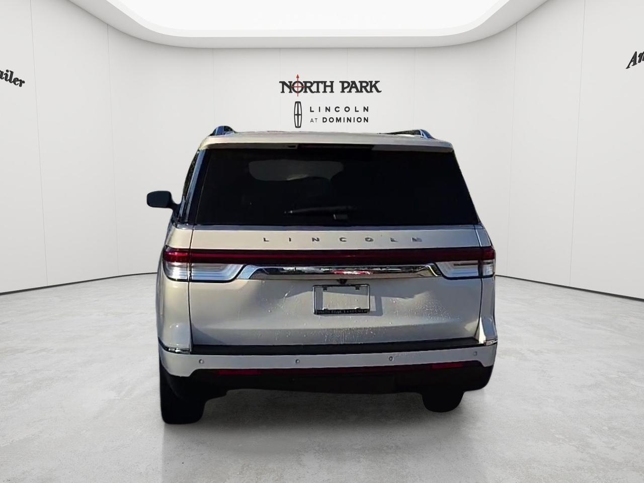 2024 Lincoln Navigator Premiere
