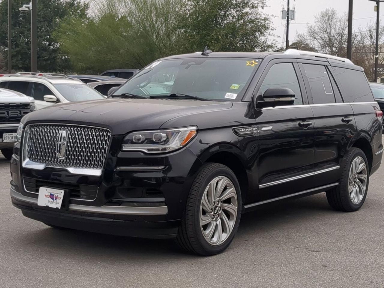 2024 Lincoln Navigator Premiere
