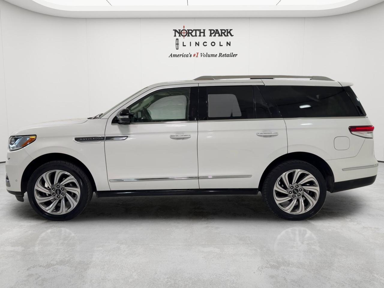 2024 Lincoln Navigator Premiere