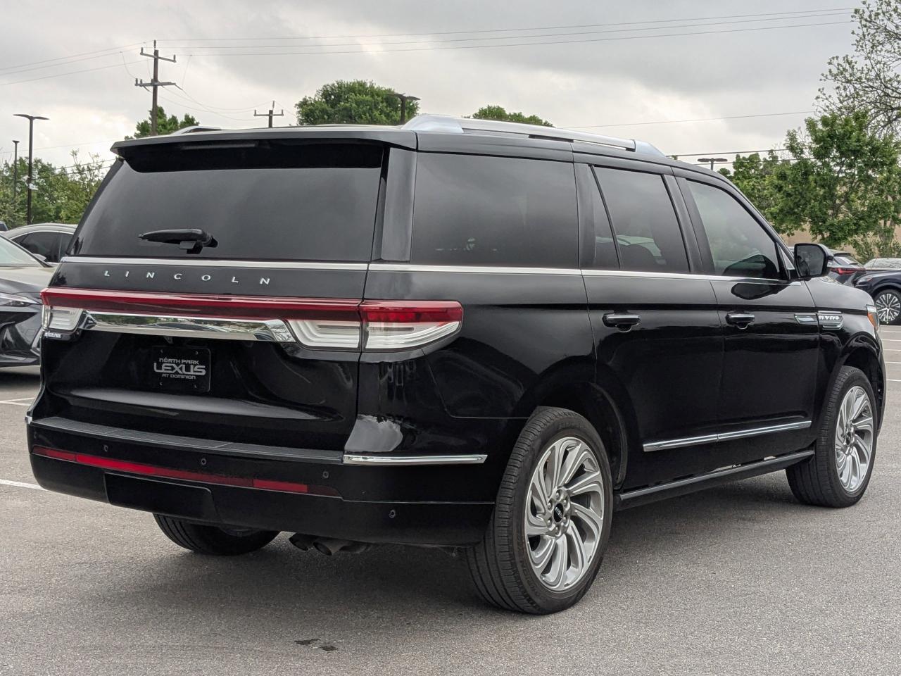 2024 Lincoln Navigator Premiere