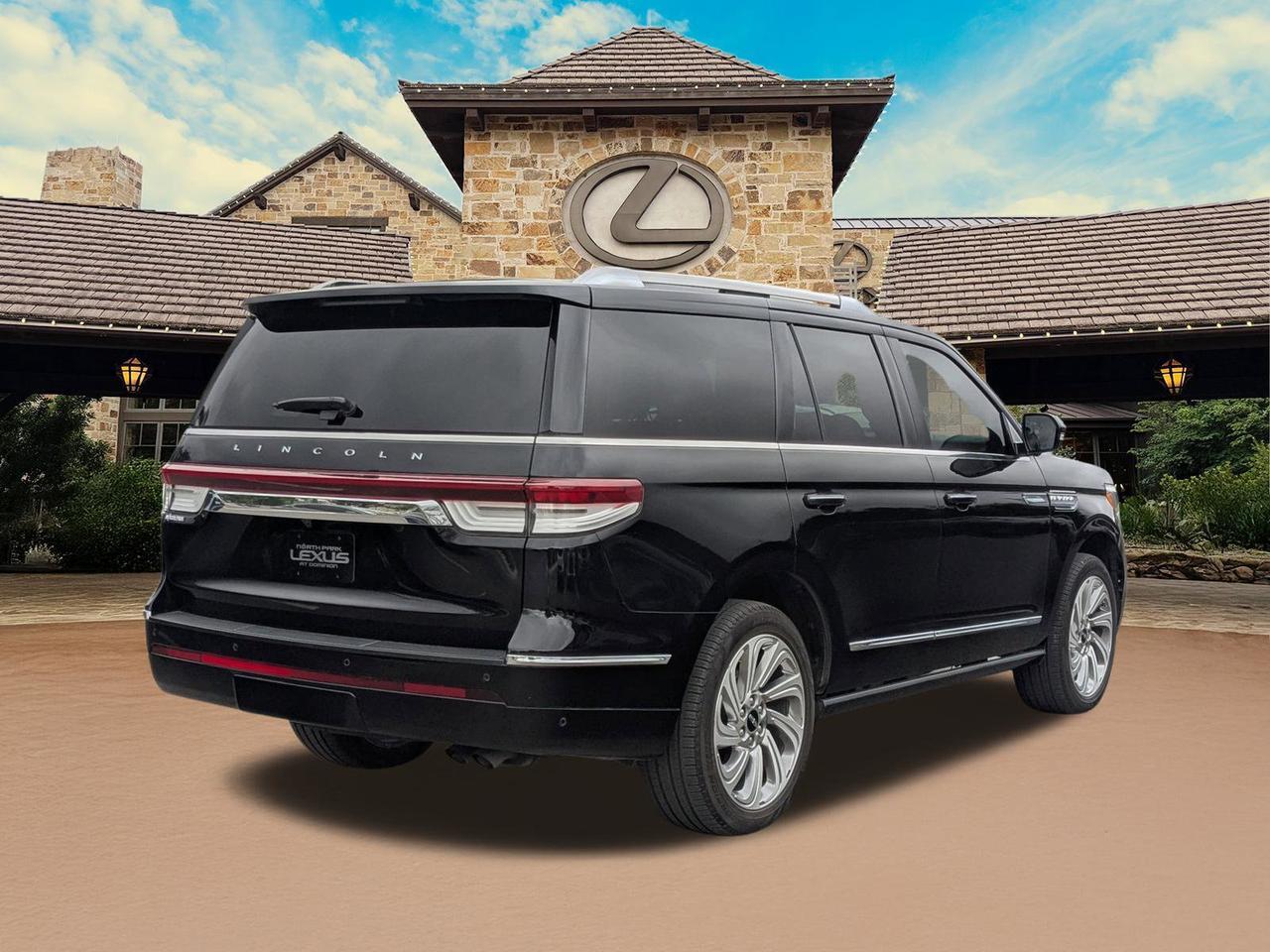 2024 Lincoln Navigator Premiere