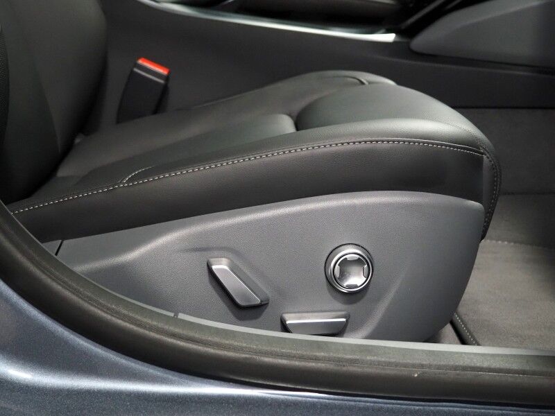 2024 Lucid Air Touring AWD *STEALTH w/GLASS CANOPY ROOF, DREAMDRIVE PREMIUM, NAVIGATION, ADAPTIVE CRUISE, SAFETY ALERTS, 360 CAMERAS, 34 INCH GLASS COCKPIT, HEATED SEATS, AUTOMATIC PARKING, 20 INCH WHEELS, WIRELESS CHARGING, APPLE CARPLAY Round Rock TX