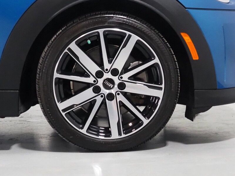 2024 MINI Cooper S 4 Door *SIGNATURE TRIM, HEADS-UP DISPLAY, NAVIGATION, BACKUP-CAMERA, COLOR TOUCHSCREEN, PANORAMA MOONROOF, HEATED SEATS, COMFORT ACCESS, LIGHTS PACKAGE, APPLE CARPLAY Round Rock TX