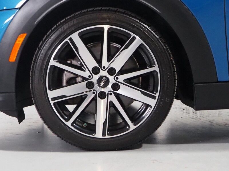 2024 MINI Cooper S 4 Door *SIGNATURE TRIM, HEADS-UP DISPLAY, NAVIGATION, BACKUP-CAMERA, COLOR TOUCHSCREEN, PANORAMA MOONROOF, HEATED SEATS, COMFORT ACCESS, LIGHTS PACKAGE, APPLE CARPLAY Round Rock TX