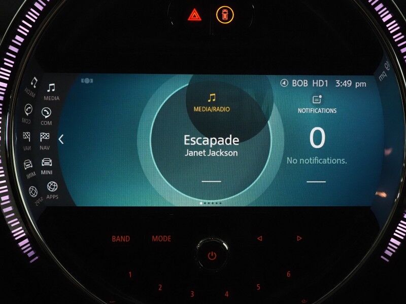 2024 MINI Cooper S 4 Door *SIGNATURE TRIM, HEADS-UP DISPLAY, NAVIGATION, BACKUP-CAMERA, COLOR TOUCHSCREEN, PANORAMA MOONROOF, HEATED SEATS, COMFORT ACCESS, LIGHTS PACKAGE, APPLE CARPLAY Round Rock TX