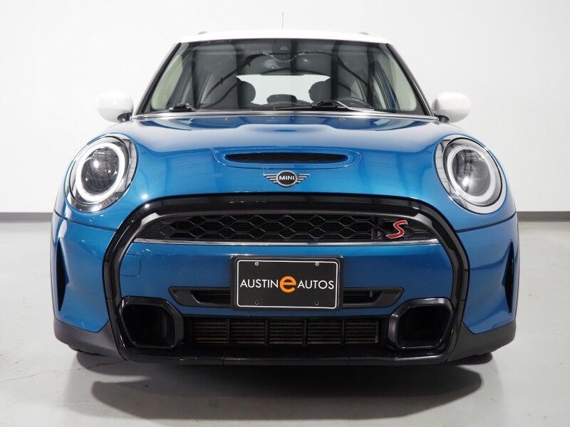 2024 MINI Cooper S 4 Door *SIGNATURE TRIM, HEADS-UP DISPLAY, NAVIGATION, BACKUP-CAMERA, COLOR TOUCHSCREEN, PANORAMA MOONROOF, HEATED SEATS, COMFORT ACCESS, LIGHTS PACKAGE, APPLE CARPLAY Round Rock TX