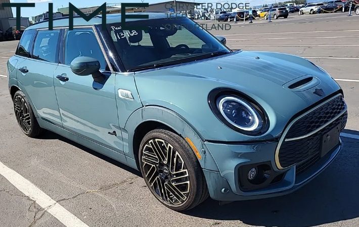 2024 MINI Cooper S Clubman Iconic