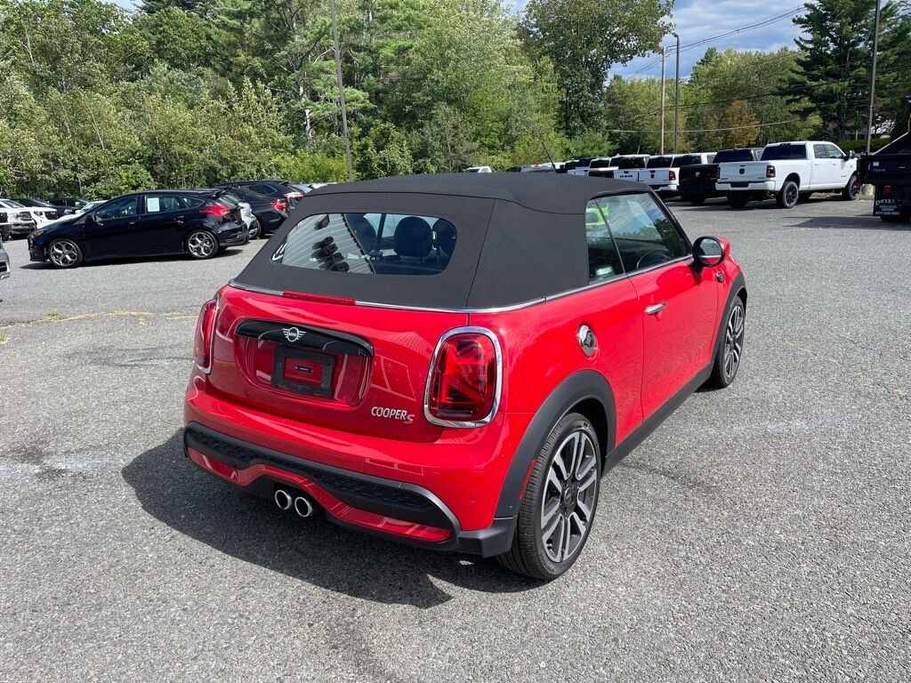 2024 MINI Cooper S Signature Orange MA