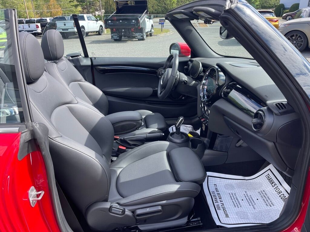 2024 MINI Cooper S Signature Orange MA