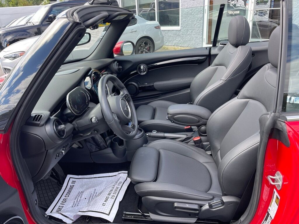 2024 MINI Cooper S Signature Orange MA