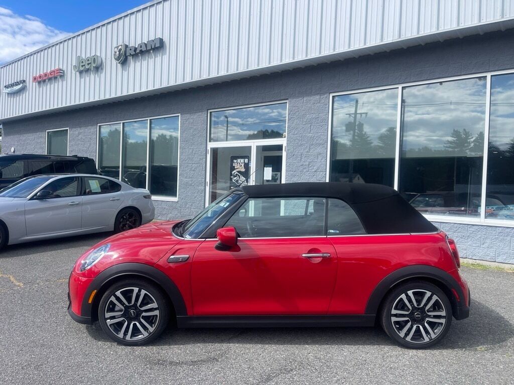 2024 MINI Cooper S Signature Orange MA