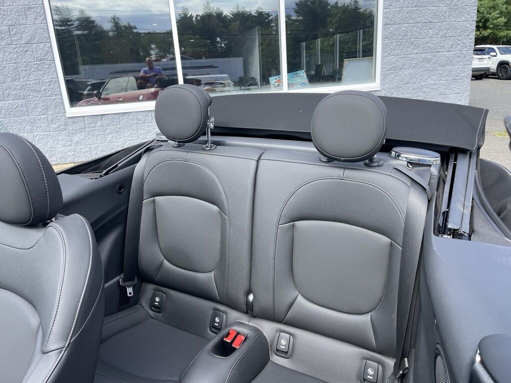 2024 MINI Cooper S Signature Orange MA