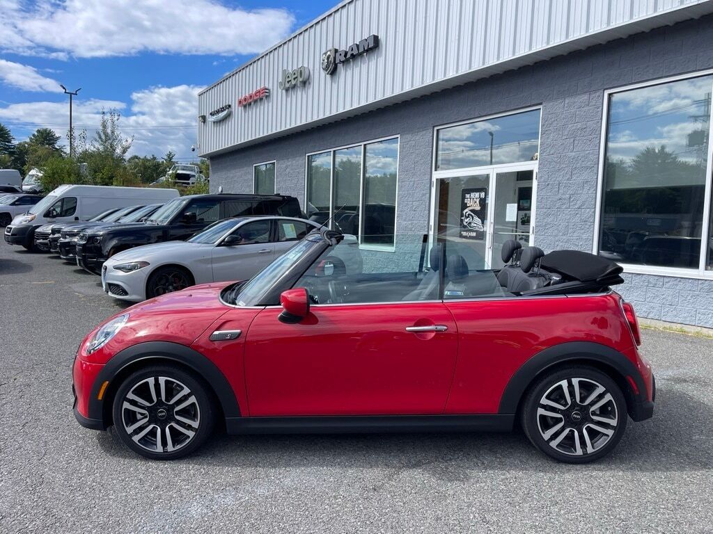 2024 MINI Cooper S Signature Orange MA