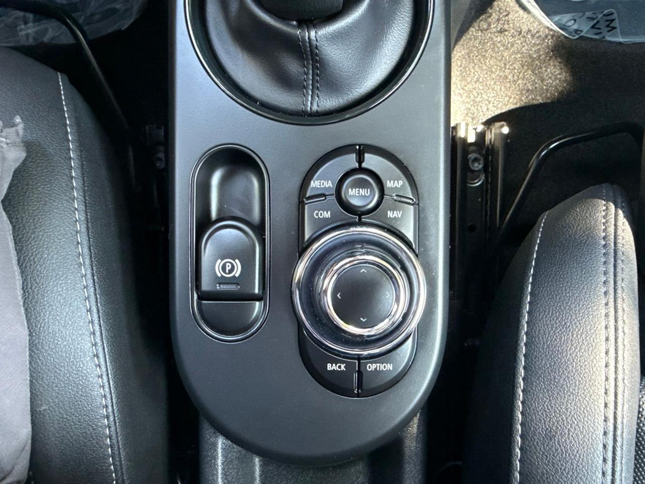 2024 MINI Cooper SE Electric Signature Chantilly VA
