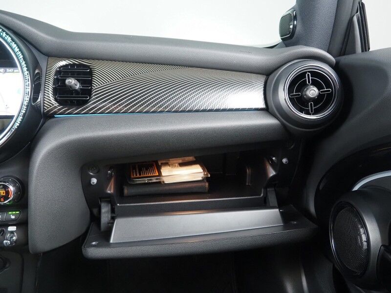 2024 MINI Cooper SE *ICONIC TRIM, MINI RESOLUTE EDITION, HEADS-UP DISPLAY, NAVIGATION, ADAPTIVE CRUISE, BACKUP-CAMERA, PANORAMA MOONROOF, HEATED SEATS/STEERING, HARMAN/KARDON, WIRELESS CHARGING, APPLE CARPLAY Round Rock TX