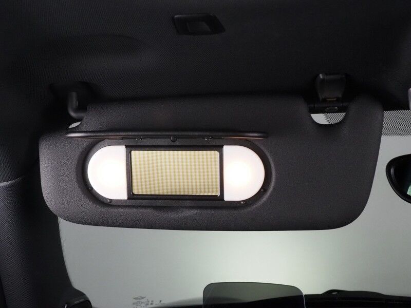 2024 MINI Cooper SE *ICONIC TRIM, MINI RESOLUTE EDITION, HEADS-UP DISPLAY, NAVIGATION, ADAPTIVE CRUISE, BACKUP-CAMERA, PANORAMA MOONROOF, HEATED SEATS/STEERING, HARMAN/KARDON, WIRELESS CHARGING, APPLE CARPLAY Round Rock TX