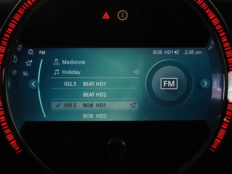 2024 MINI Cooper SE *ICONIC TRIM, MINI RESOLUTE EDITION, HEADS-UP DISPLAY, NAVIGATION, ADAPTIVE CRUISE, BACKUP-CAMERA, PANORAMA MOONROOF, HEATED SEATS/STEERING, HARMAN/KARDON, WIRELESS CHARGING, APPLE CARPLAY Round Rock TX