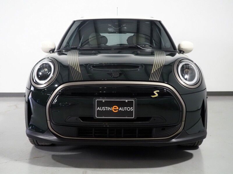 2024 MINI Cooper SE *ICONIC TRIM, MINI RESOLUTE EDITION, HEADS-UP DISPLAY, NAVIGATION, ADAPTIVE CRUISE, BACKUP-CAMERA, PANORAMA MOONROOF, HEATED SEATS/STEERING, HARMAN/KARDON, WIRELESS CHARGING, APPLE CARPLAY Round Rock TX