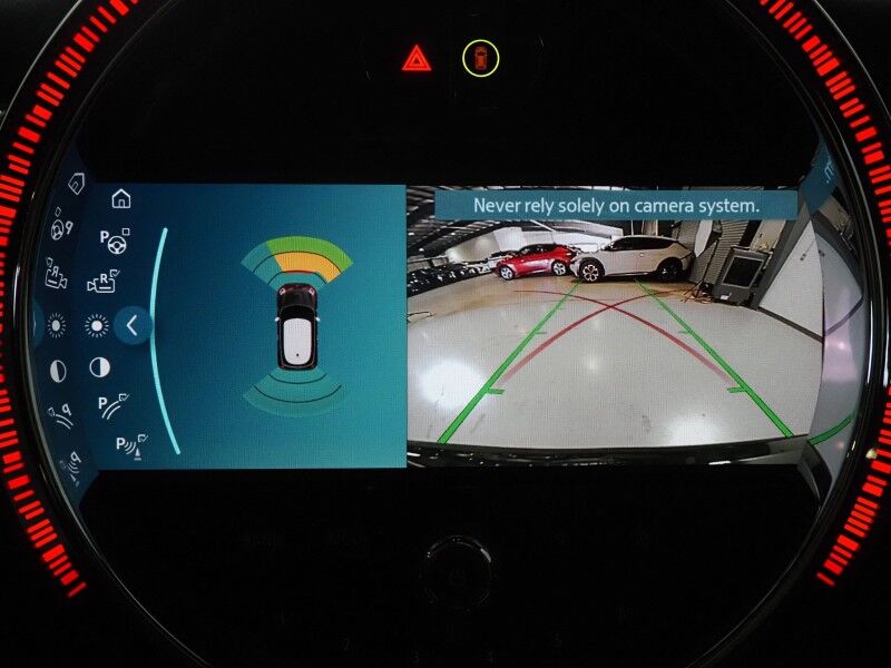 2024 MINI Cooper SE *ICONIC TRIM, MINI RESOLUTE EDITION, HEADS-UP DISPLAY, NAVIGATION, ADAPTIVE CRUISE, BACKUP-CAMERA, PANORAMA MOONROOF, HEATED SEATS/STEERING, HARMAN/KARDON, WIRELESS CHARGING, APPLE CARPLAY Round Rock TX