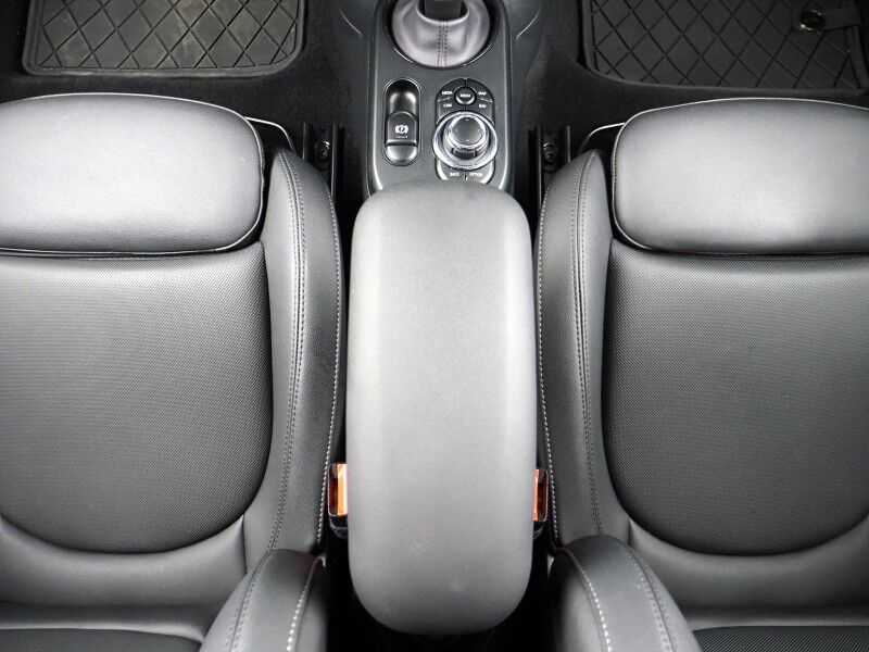 2024 MINI Cooper SE *SIGNATURE TRIM, NAVIGATION, BACKUP-CAMERA, PANORAMA MOONROOF, HEATED SEATS/STEERING, PARK DISTANCE CONTROL, COMFORT ACCESS, HARMAN/KARDON, APPLE CARPLAY Round Rock TX