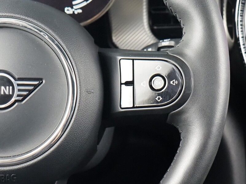 2024 MINI Cooper SE *SIGNATURE TRIM, NAVIGATION, BACKUP-CAMERA, PANORAMA MOONROOF, HEATED SEATS/STEERING, PARK DISTANCE CONTROL, COMFORT ACCESS, HARMAN/KARDON, APPLE CARPLAY Round Rock TX