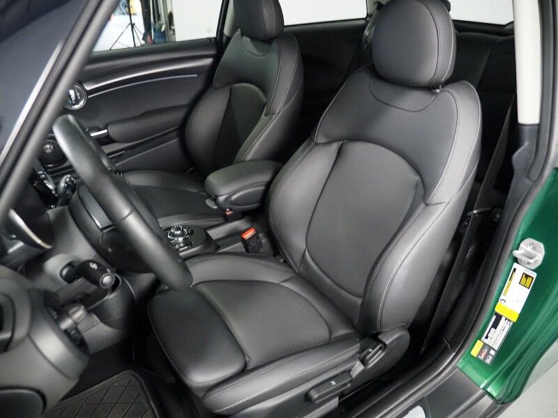 2024 MINI Cooper SE *SIGNATURE TRIM, NAVIGATION, BACKUP-CAMERA, PANORAMA MOONROOF, HEATED SEATS/STEERING, PARK DISTANCE CONTROL, COMFORT ACCESS, HARMAN/KARDON, APPLE CARPLAY Round Rock TX