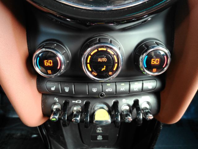 2024 MINI SE Hardtop Cooper Plano TX