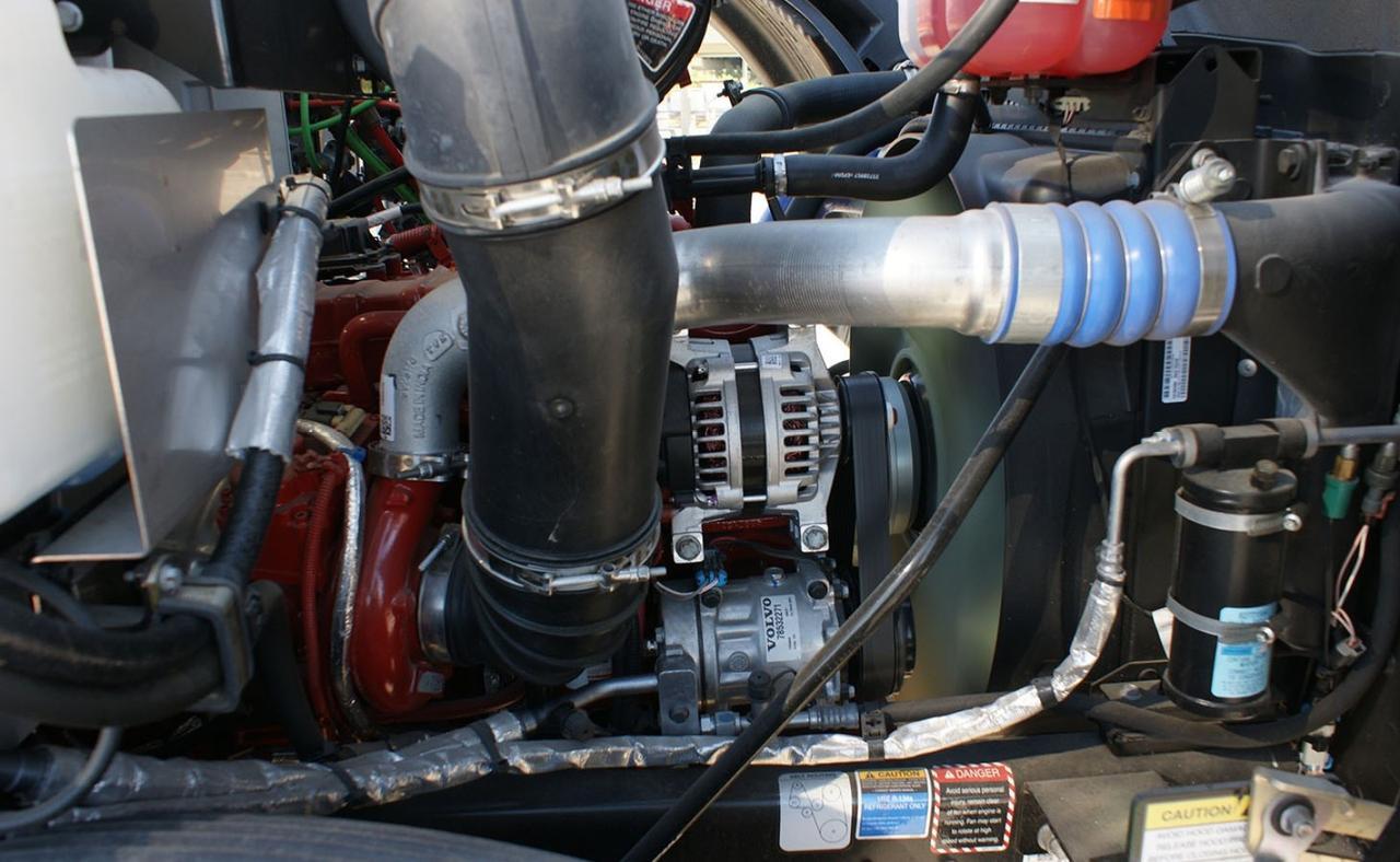 2024 Mack MD6 11 Yard Pac Mac RLM Rear Loader Garbage Truck Tampa FL