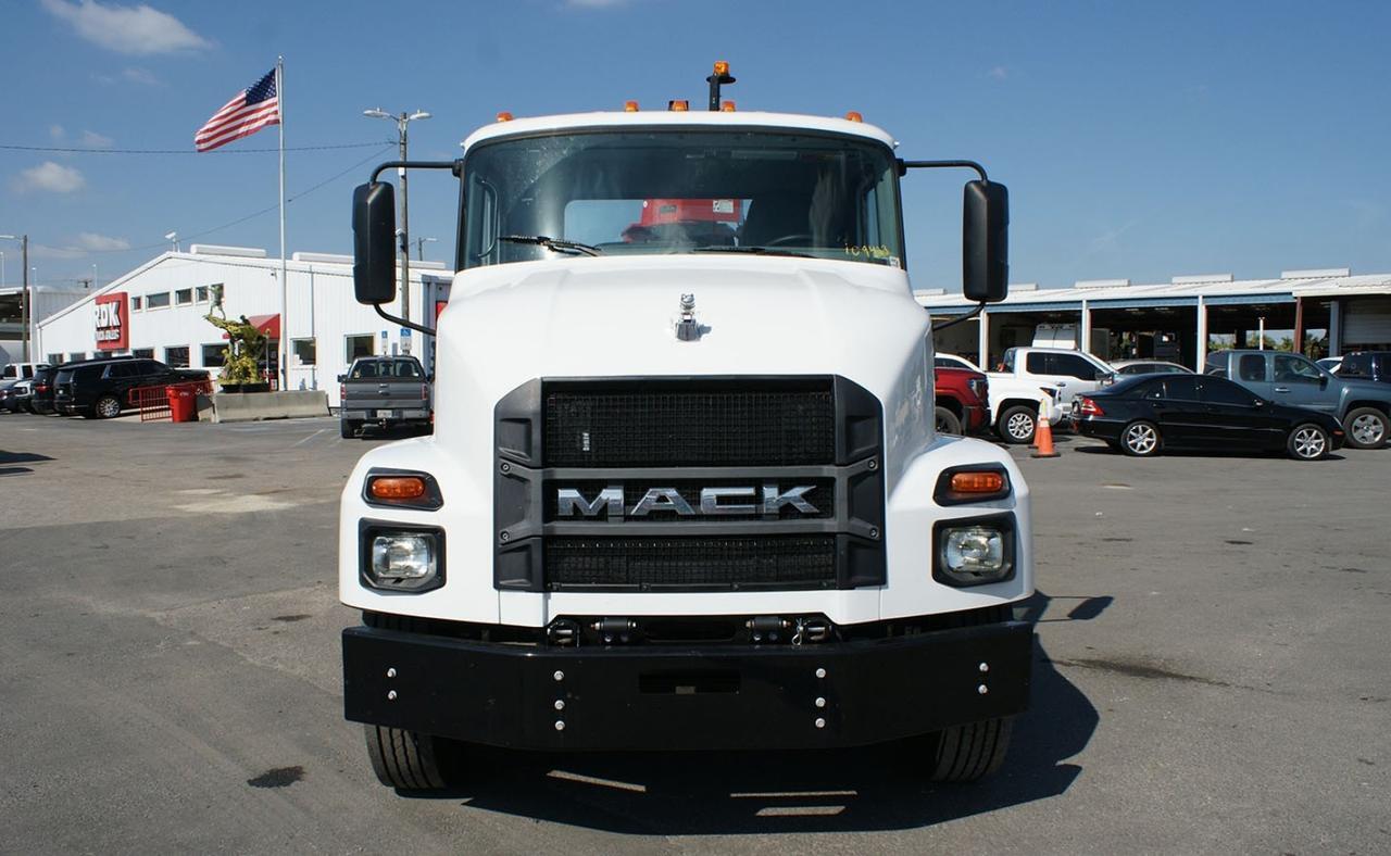 2024 Mack MD6 20 Yard Pac Mac HJ Grapple Truck Tampa FL