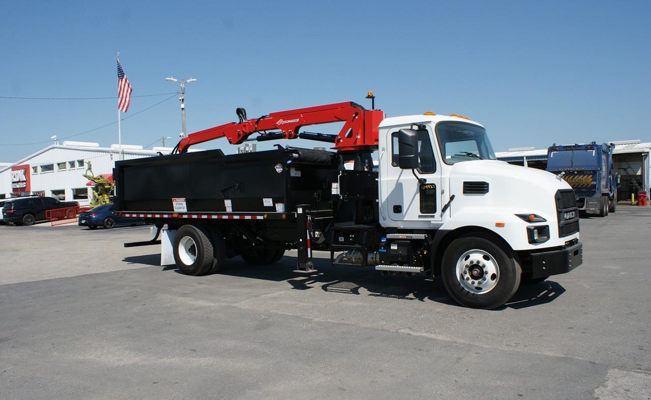 2024 Mack MD6 20 Yard Pac Mac HJ Grapple Truck Tampa FL