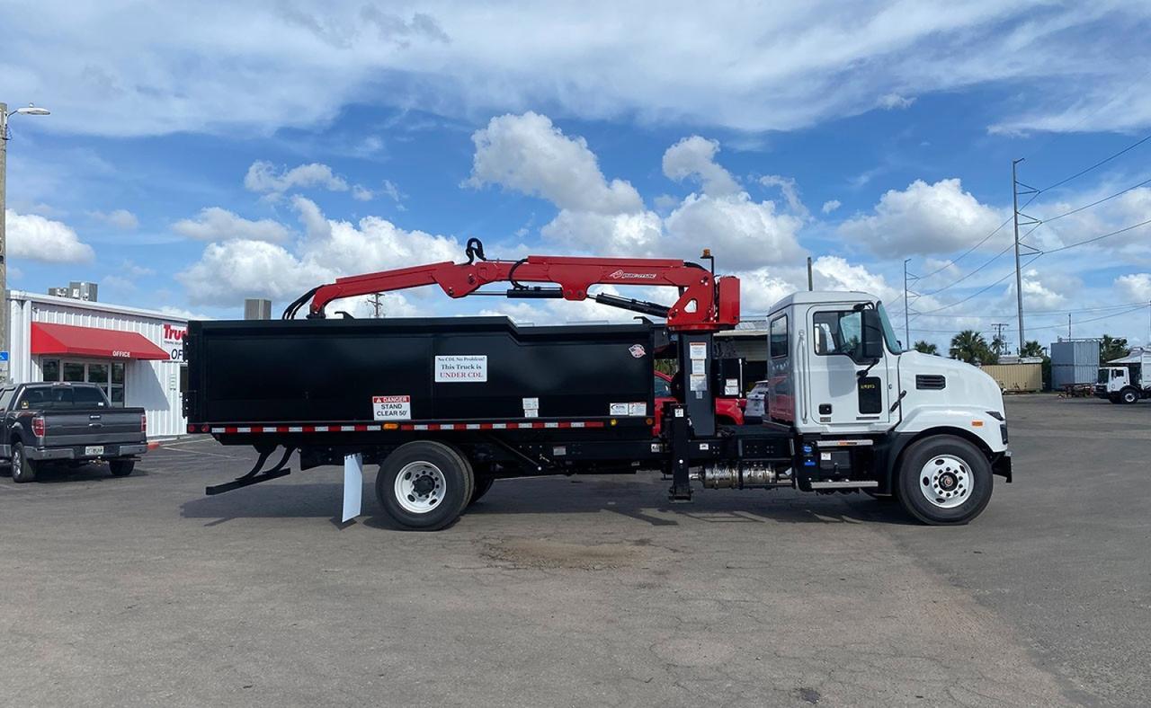 2024 Mack MD6 20 Yard Pac Mac HJ Grapple Truck Tampa FL