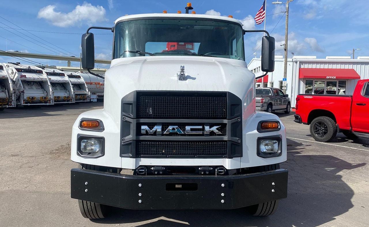 2024 Mack MD6 20 Yard Pac Mac HJ Grapple Truck Tampa FL