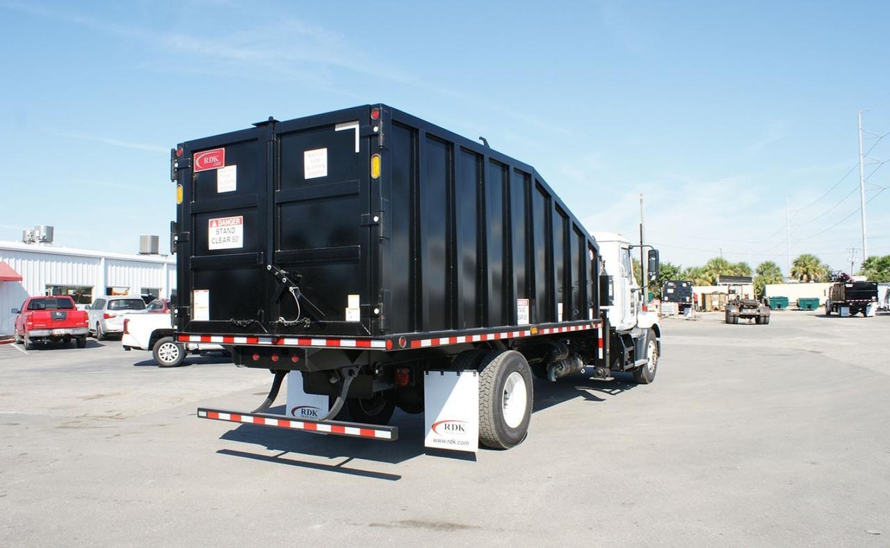 2024 Mack MD7 28 Yard Pac Mac HJ Grapple Truck