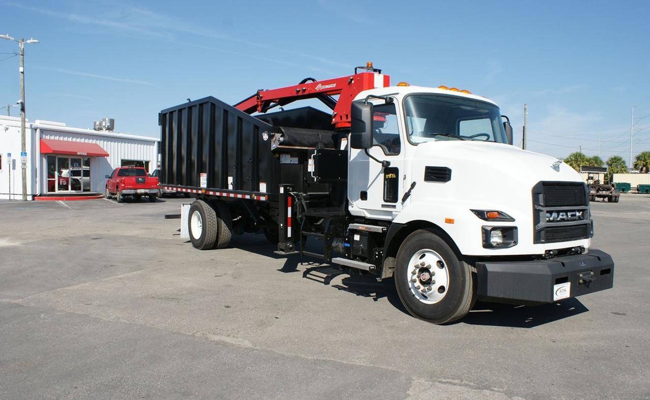 2024 Mack MD7 28 Yard Pac Mac HJ Grapple Truck