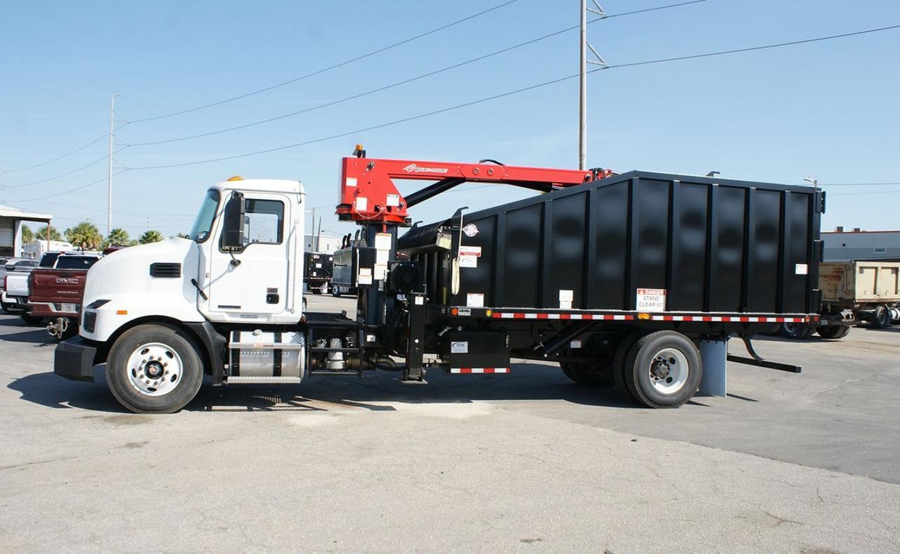 2024 Mack MD7 28 Yard Pac Mac HJ Grapple Truck Tampa FL