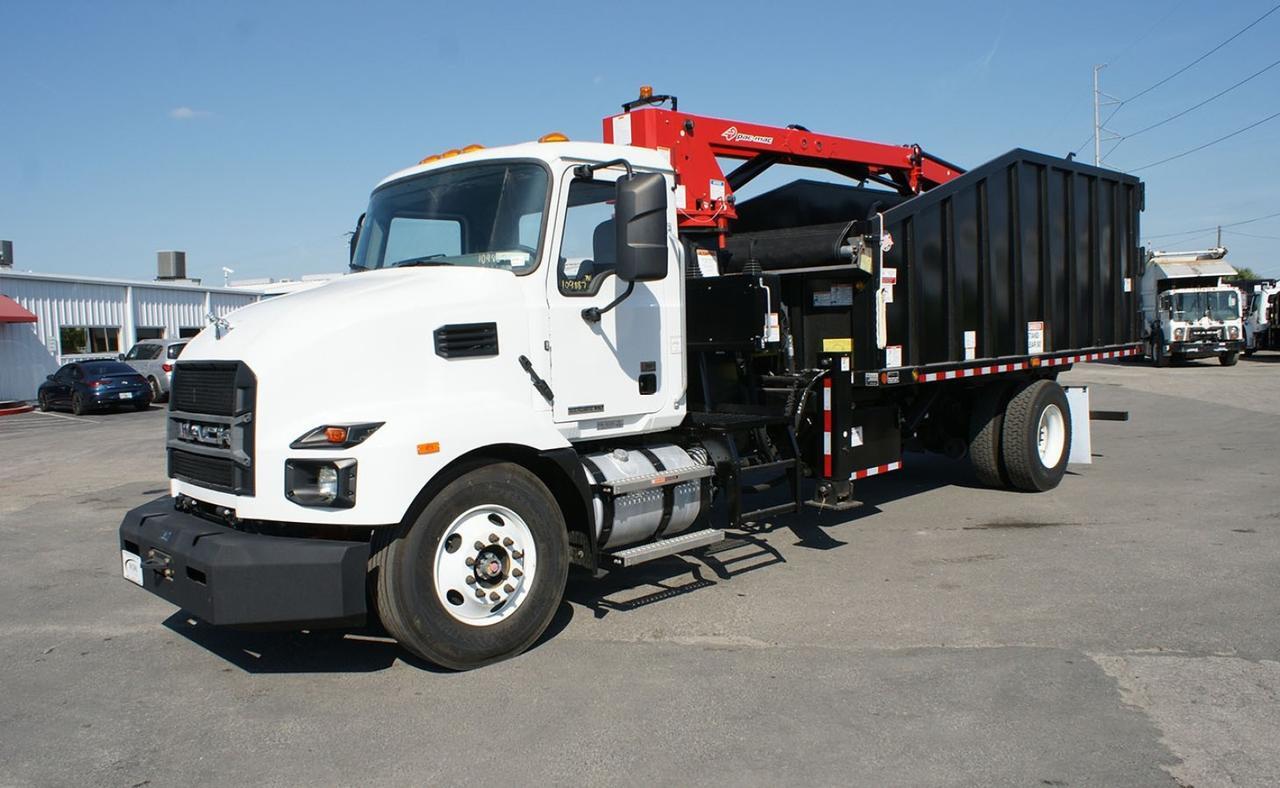 2024 Mack MD7 28 Yard Pac Mac HJ Grapple Truck Tampa FL