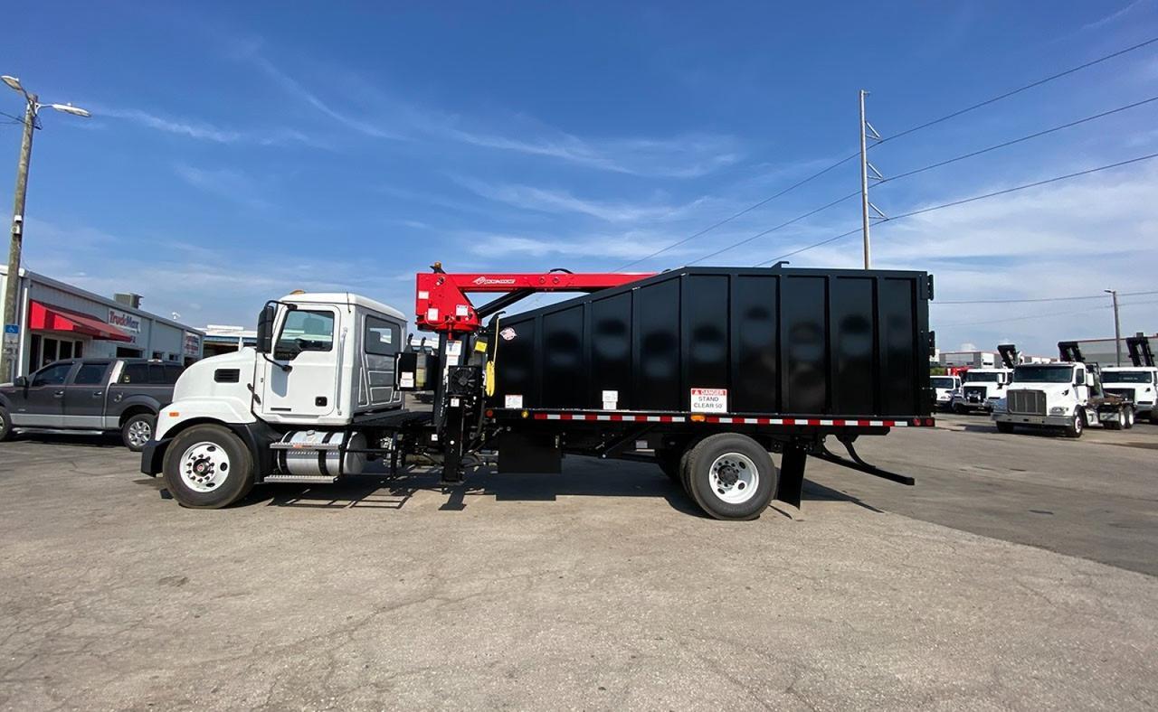 2024 Mack MD7 28 Yard Pac Mac HJ Grapple Truck Tampa FL