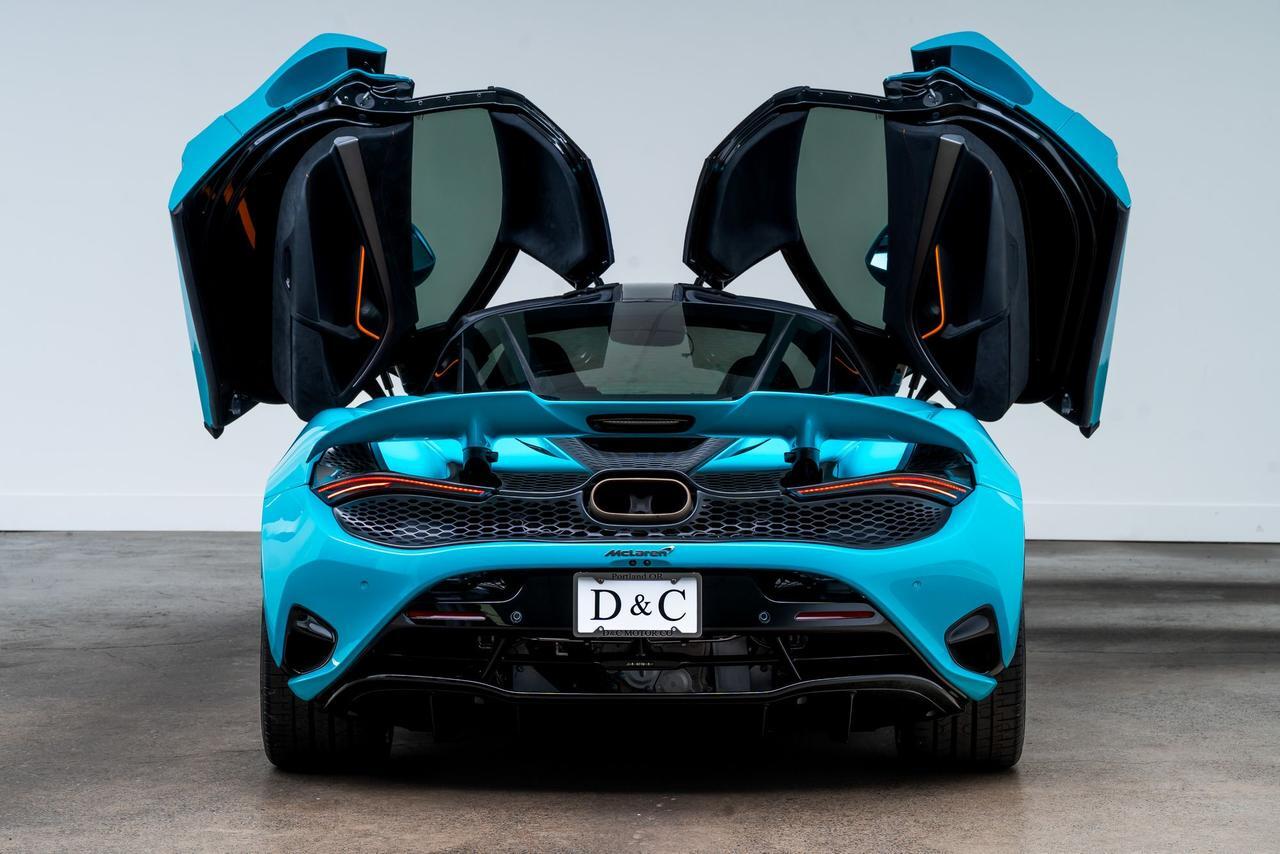 2024 McLaren 750S MSO Paint Exterior / Vehicle Lift / Carbon Racing Portland OR