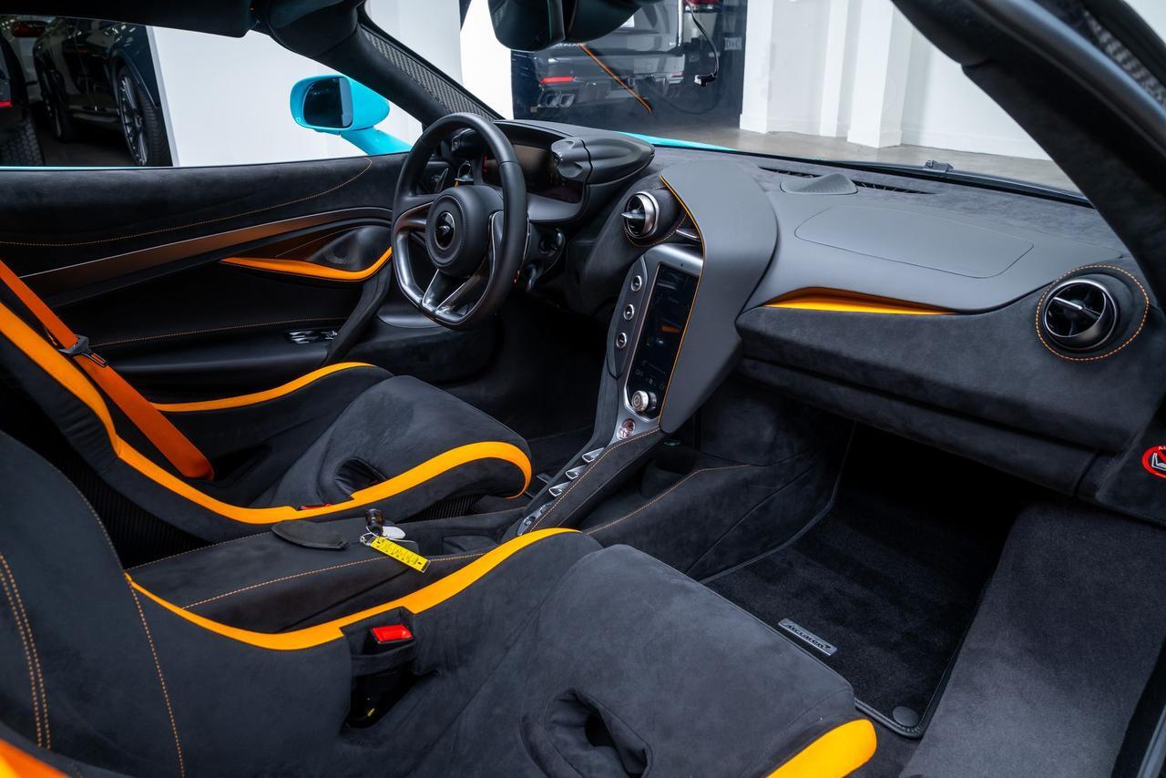 2024 McLaren 750S MSO Paint Exterior / Vehicle Lift / Carbon Racing Portland OR