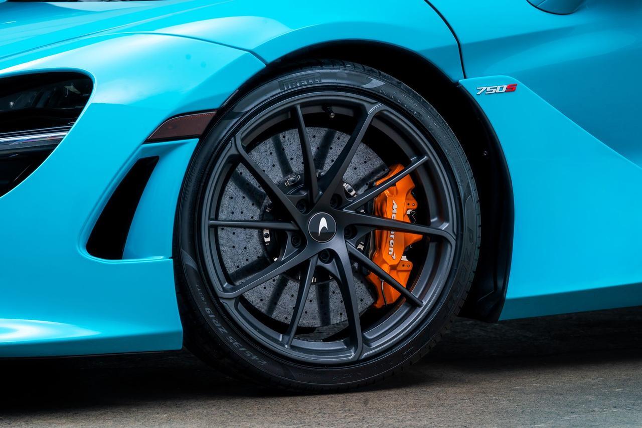 2024 McLaren 750S MSO Paint Exterior / Vehicle Lift / Carbon Racing Portland OR