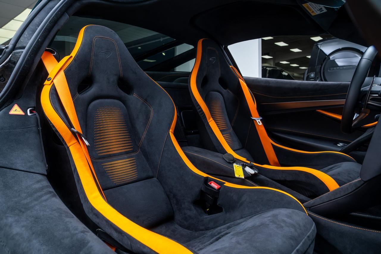 2024 McLaren 750S MSO Paint Exterior / Vehicle Lift / Carbon Racing Portland OR