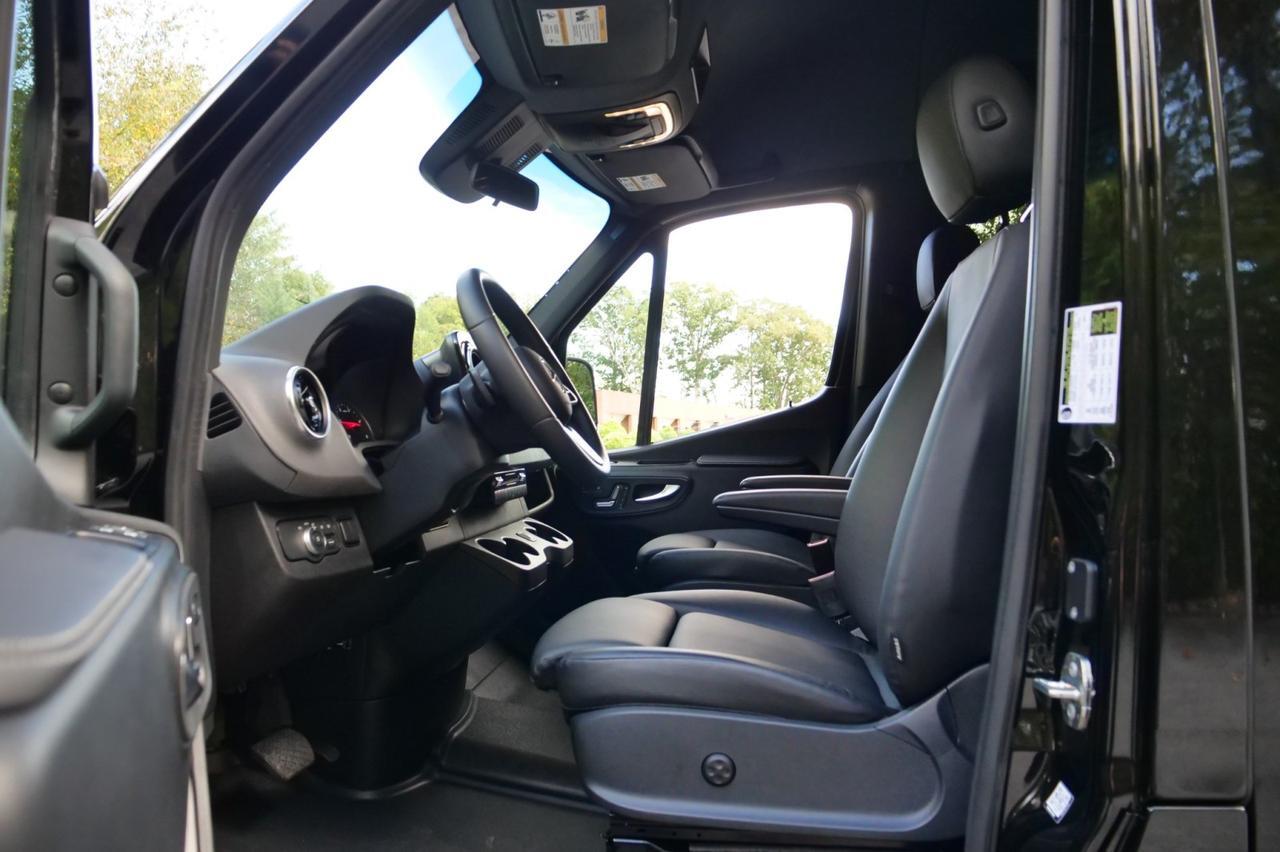 2024 Mercedes-Benz 2500 Sprinter Passenger Van / 12 Seats / Leather / High Roof / Diesel! Lincolnton NC