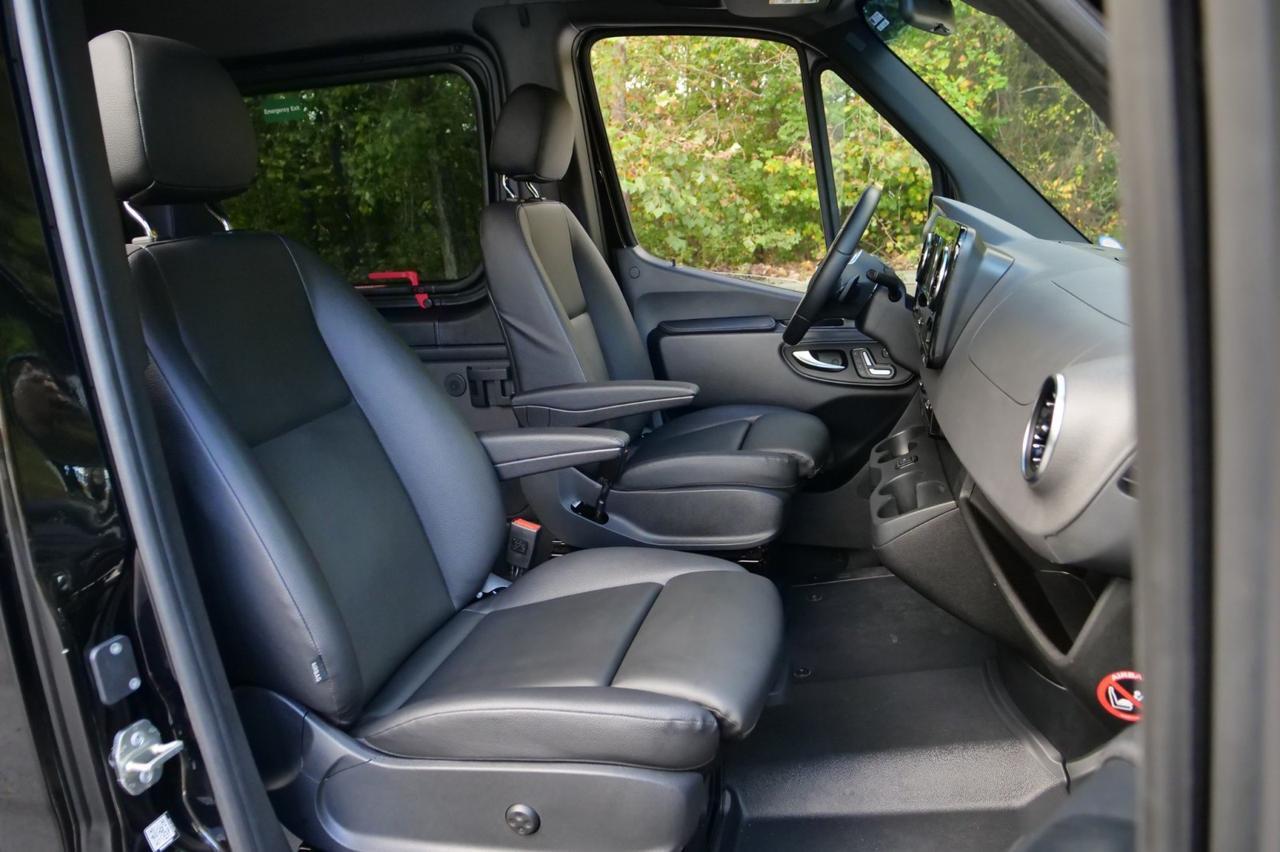 2024 Mercedes-Benz 2500 Sprinter Passenger Van / 12 Seats / Leather / High Roof / Diesel! Lincolnton NC