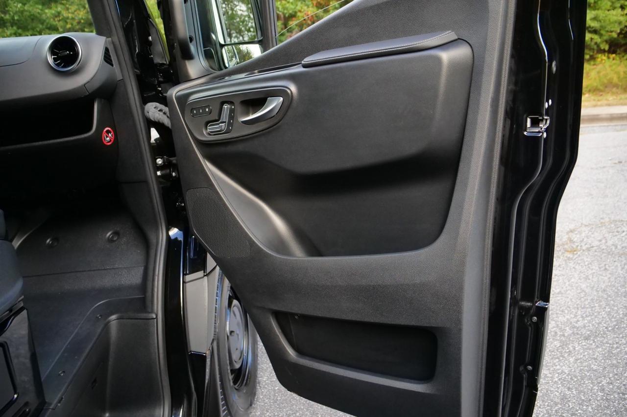2024 Mercedes-Benz 2500 Sprinter Passenger Van / 12 Seats / Leather / High Roof / Diesel! Lincolnton NC
