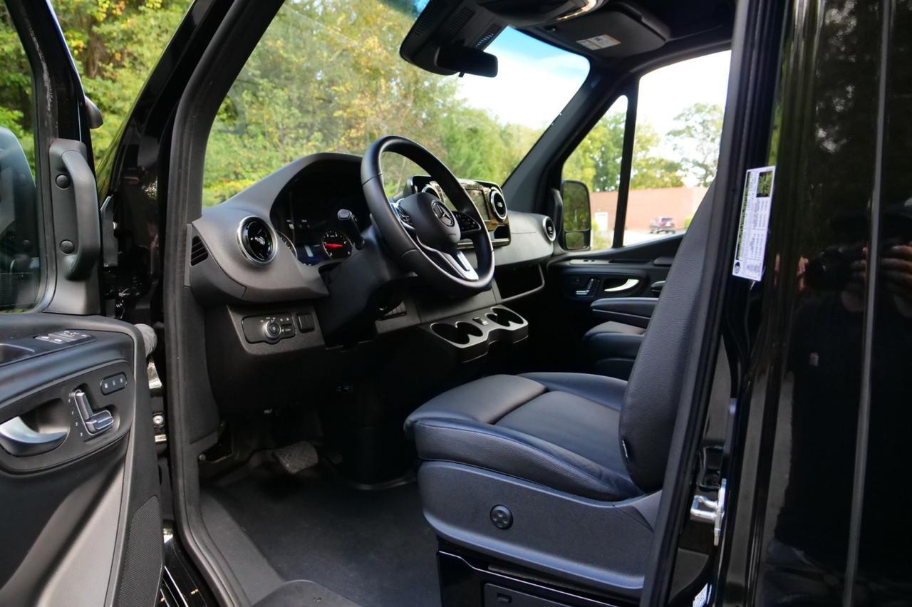 2024 Mercedes-Benz 2500 Sprinter Passenger Van / 12 Seats / Leather / High Roof / Diesel! Lincolnton NC