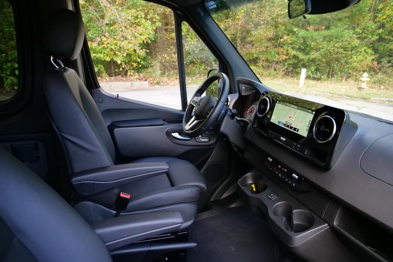 2024 Mercedes-Benz 2500 Sprinter Passenger Van / 12 Seats / Leather / High Roof / Diesel! Lincolnton NC