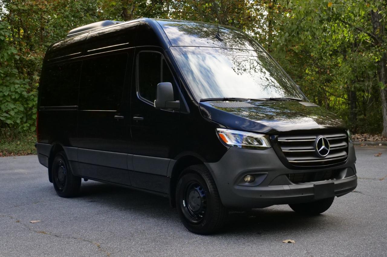 2024 Mercedes-Benz 2500 Sprinter Passenger Van / 12 Seats / Leather / High Roof / Diesel! Lincolnton NC