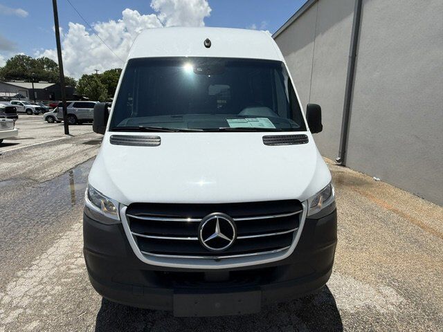 2024 Mercedes-Benz 2500 VAN
