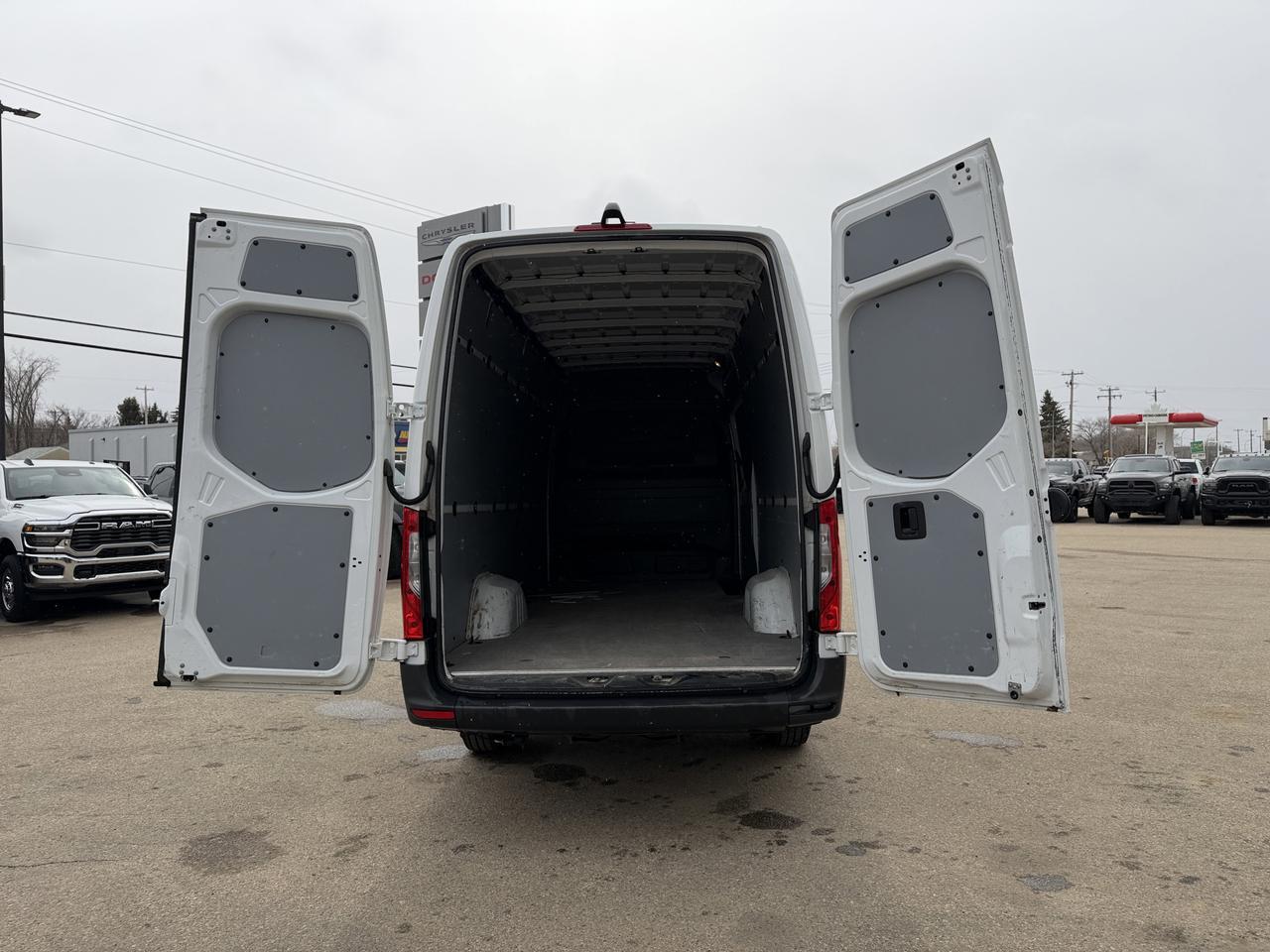 2024 Mercedes-Benz 2500 VAN 2L Turbo Diesel | 170IN WB | RWD | Heated Seats | Rearview Camera | Keyless Entry | Redwater AB